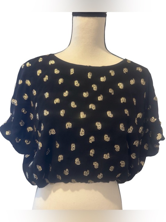 By Together Tops - BY TOGETHER BOUTIQUE crop bubble shirred blouse women’s size small